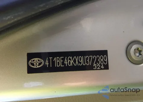 2009 Toyota Camry z USA, uszkodzony, nr VIN 4T1BE46KX9U372389